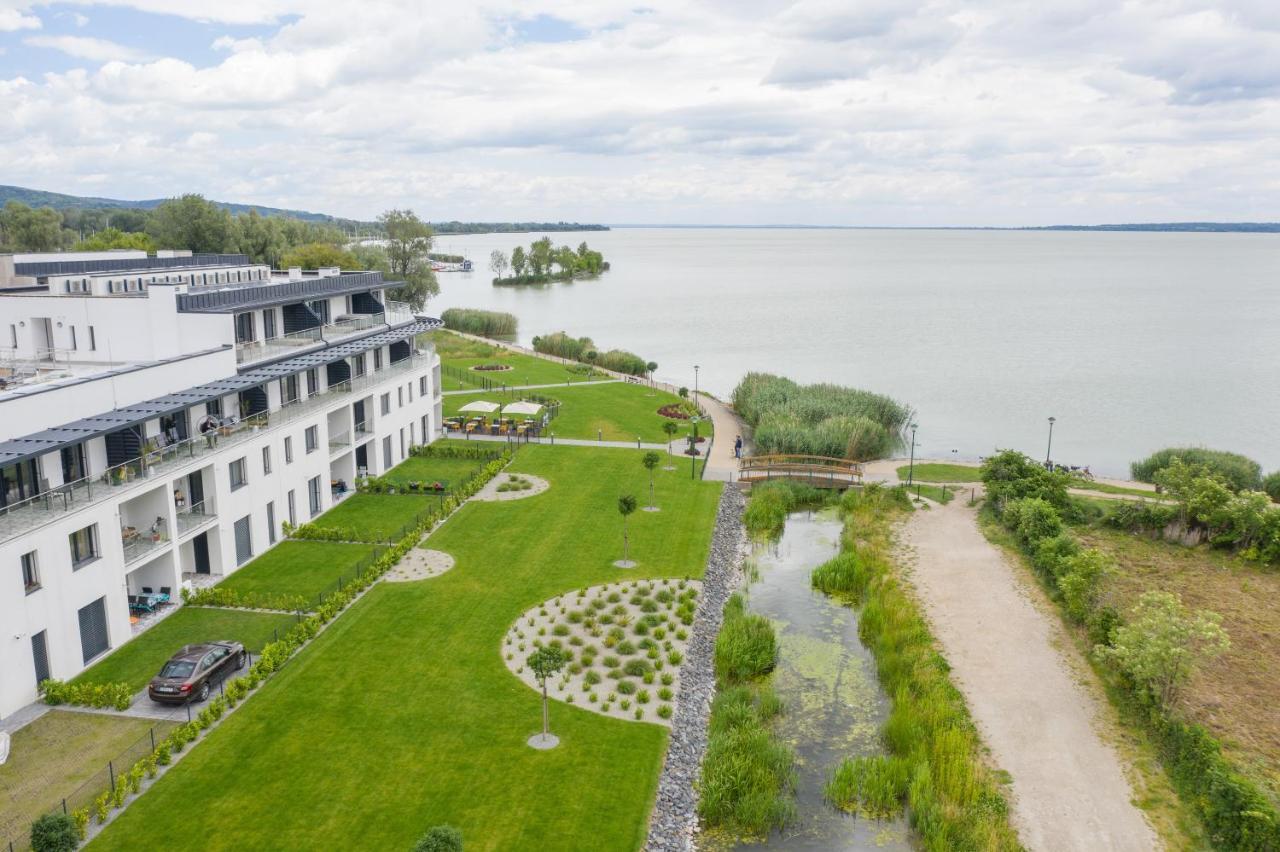 Royal Cafe Apartman Keszthely Eksteriør billede